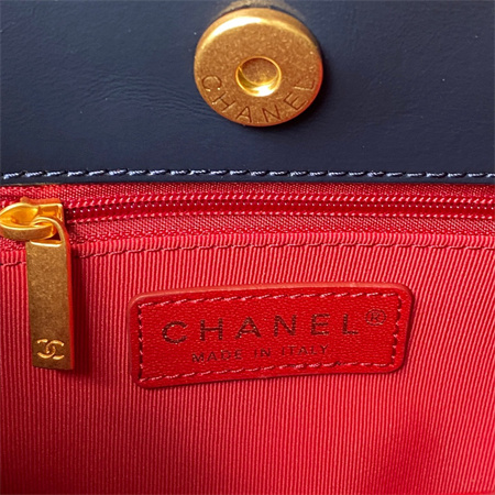 Chanel Hobo Bag Shinny Calfskin Gold Tone Metal Navy AS3690