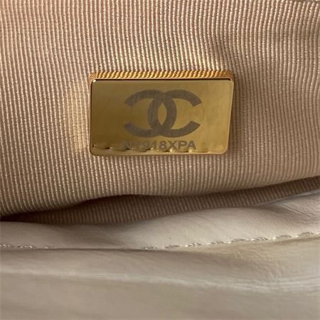 Chanel Small Hobo Bag Shinny Calfskin Gold Tone Metal White AS3710