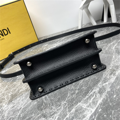 Fen.di Peekaboo ISeeU Petite Cuoio Romano Leather Black Selleria bag with 306 hand-sewn topstitches