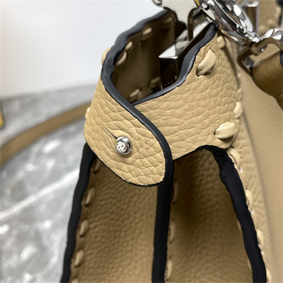 Fen.di Peekaboo ISeeU Petite Cuoio Romano Leather Beige Selleria bag with 306 hand-sewn topstitches