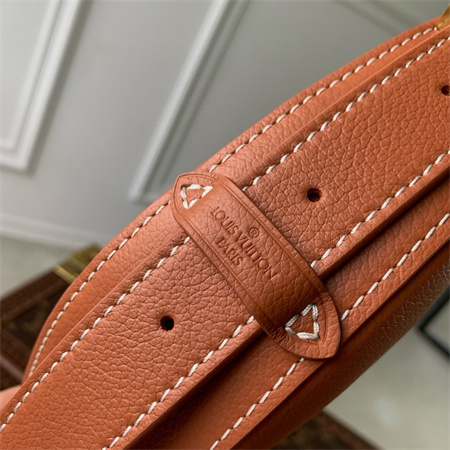 L.V Low Key Bumbag Calfskin Brown M83546