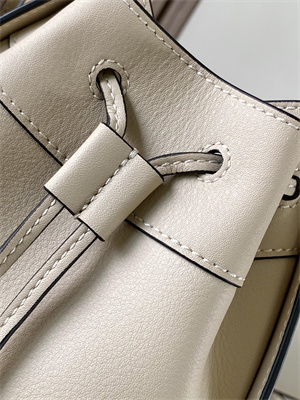 Mini Hammock drawstring in classic calfskin