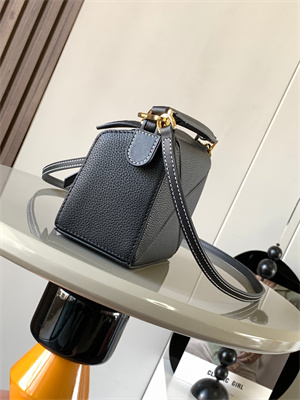 Loewe Mini Puzzle Bag In Soft Grained Calfskin Black