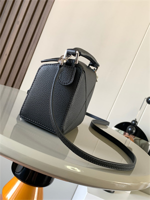Loewe Mini Puzzle Bag In Soft Grained Calfskin Black