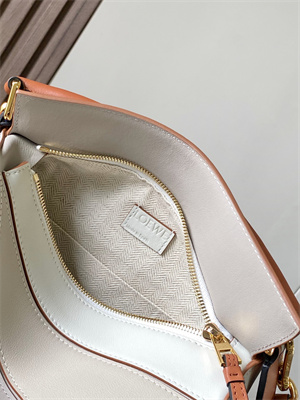 Loewe Small Puzzle Bag In Classic Calfskin