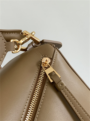 Loewe Small Puzzle Bag In Classic Calfskin