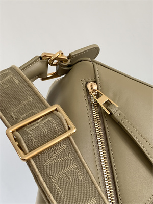 Loewe Small Puzzle Bag In Classic Calfskin