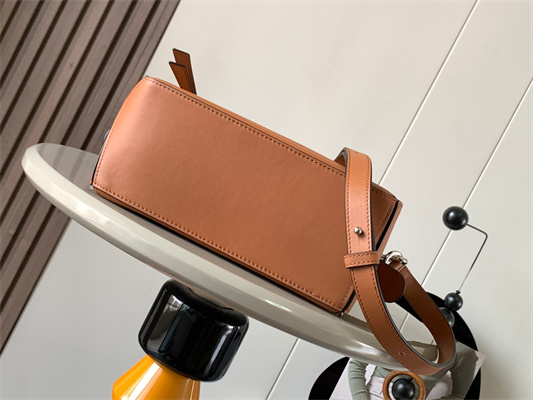 Loewe Small Puzzle Bag In Classic Calfskin