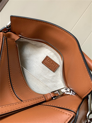 Loewe Small Puzzle Bag In Classic Calfskin