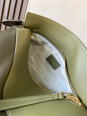 Loewe Small Puzzle Bag In Classic Calfskin