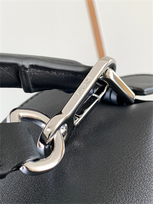 Loewe Small Puzzle Bag In Classic Calfskin