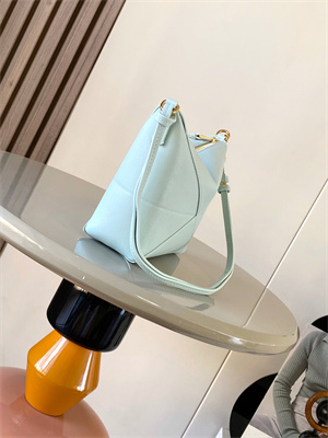 Loewe Puzzle Fold Pouch In Shinny Nappa Calfskin