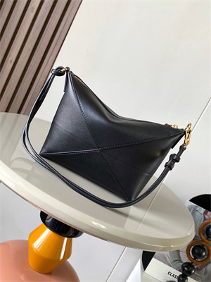 Loewe Puzzle Fold Pouch In Shinny Nappa Calfskin