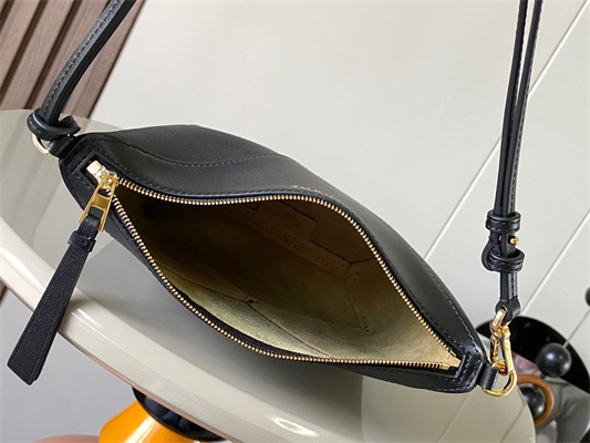 Loewe Puzzle Fold Pouch In Shinny Nappa Calfskin