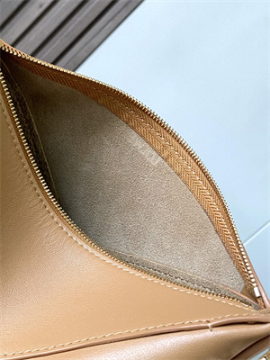 Loewe Puzzle Fold Pouch In Shinny Nappa Calfskin