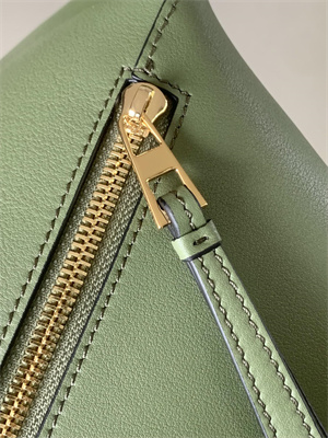 Loewe Puzzle Hobo Bag In Classic Calfskin