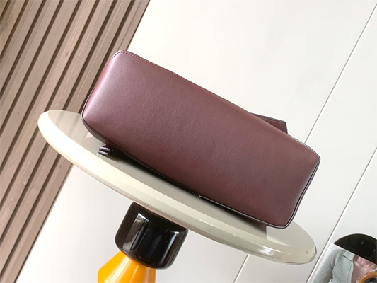 Loewe Puzzle Hobo Bag In Classic Calfskin