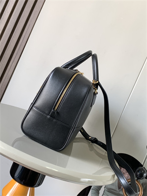Loewe Amazona 23 Bag In Nappa Calfskin Black