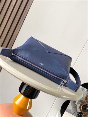 Loewe Puzzle Fold Wash Bag In Shinny Calfskin