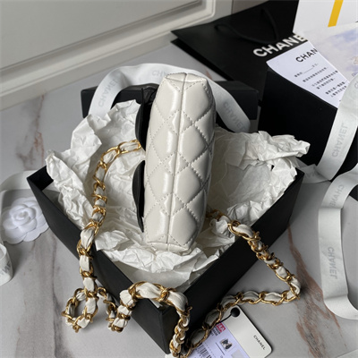 Chanel CLUTCH WITH CHAIN Lambskin Gold-Tone Metal Black/White AP4028