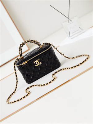 Cha.nel Clutch With Chain Shiny Lambskin & Gold-Tone Metal Black AP4168
