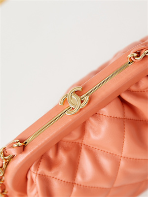 Cha.nel Clutch Lambskin & Gold-Tone Metal Coral AS4717