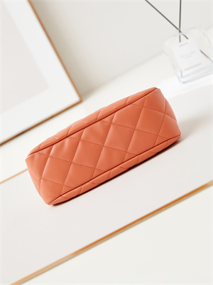 Cha.nel Clutch Lambskin & Gold-Tone Metal Coral AS4717