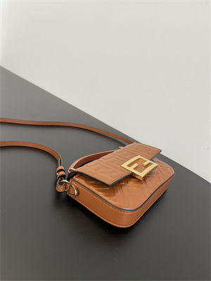 Fen.di BAGUETTE Phone Pouch Nappa Leather Brown