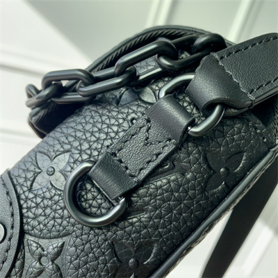 L.V Steamer Wearable Wallet Embossed cowhide leather Black M81746