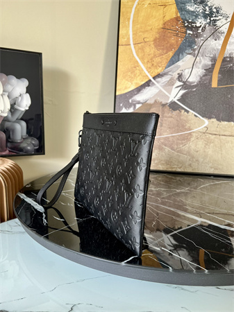 L.V Pochette To Go Monogram Shadow leather Black  M81570