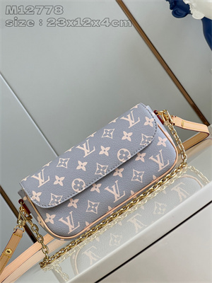 L.V  WALLET ON CHAIN IVY Monogram coated canvas Parisian M12778