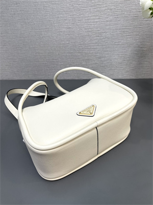 Prada Darling leather handbag White Color 1BA451