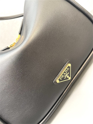 Prada Darling leather handbag Black Color 1BA451