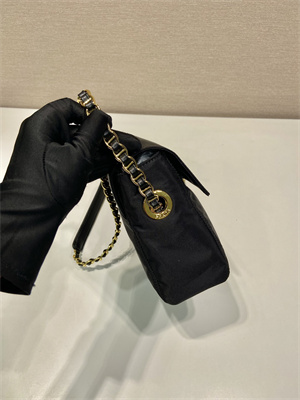 Prada Re-Nylon and Saffiano leather Vintage shoulder bag Black 1BD648