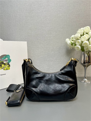 Prada Re-Edition naplak patent leather mini-bag Black Color 1BH204