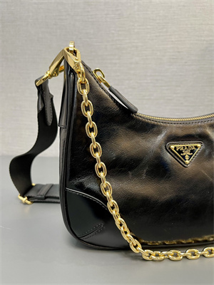 Prada Re-Edition naplak patent leather mini-bag Black Color 1BH204
