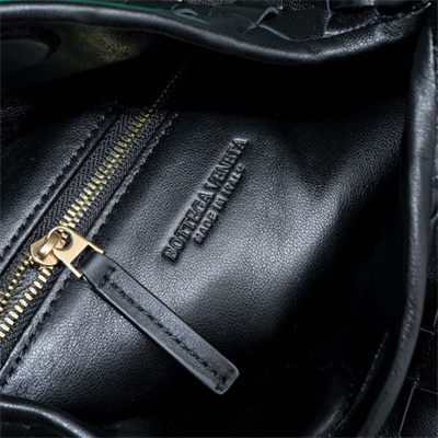 BV Small Hop Shoulder Bag In Calfskin