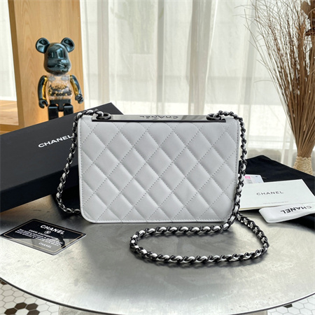 Cha.nel Trendy CC Wallet On Chain So Black In White Lambskin A80982