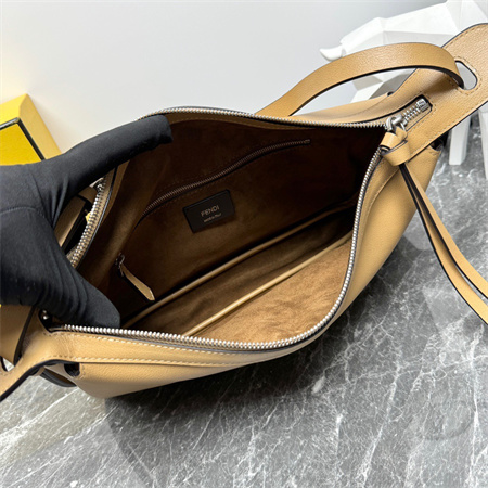 Fendi Simply Medium Calfskin Bgg Brown Color