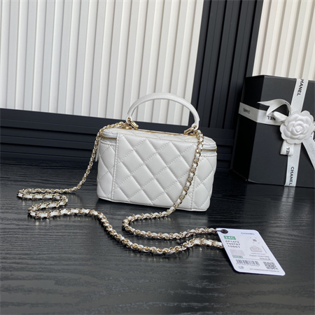 Chanel Trendy CC Vanity Case Lambskin Gold Tone Metal White AP1472