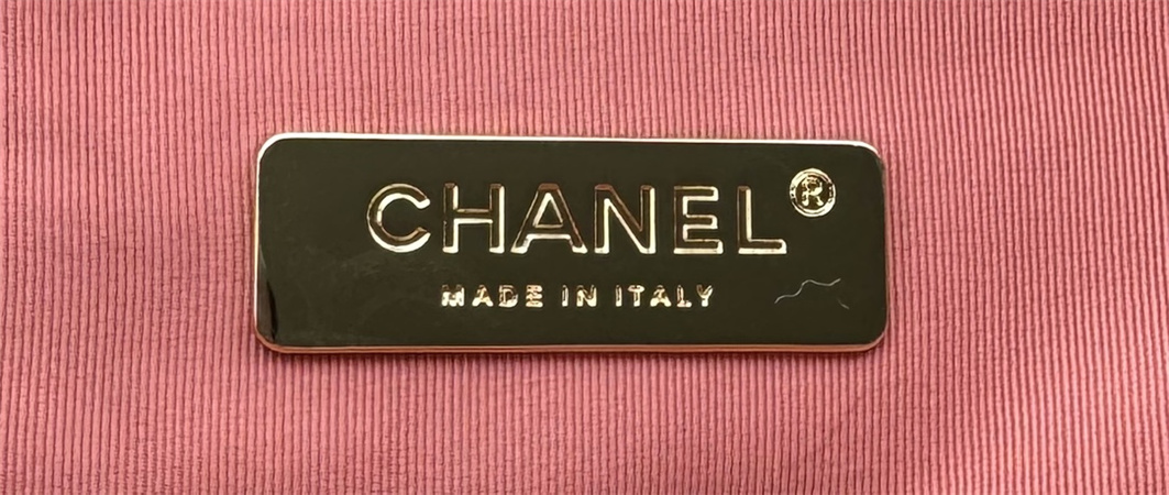 Chanel 19 Bag Tweed Gold Tone Pink AS1160