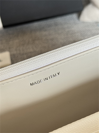 Chanel Wallet On Chain Grained Calfskin Silver Tone Metal White AP0250