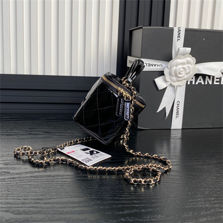 Chanel Vanity With Chain Patent Calfskin Gold-Tone Metal Black AP2199