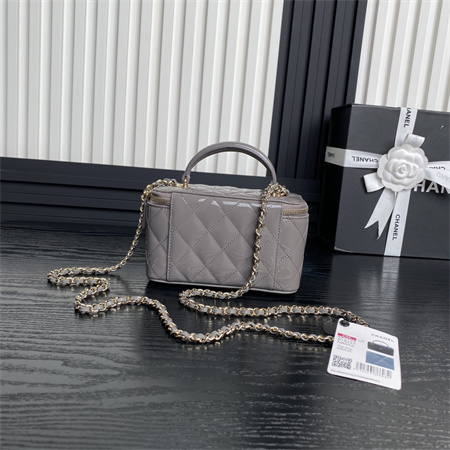 Chanel Vanity With Chain Patent Calfskin Gold-Tone Metal Grey AP2199