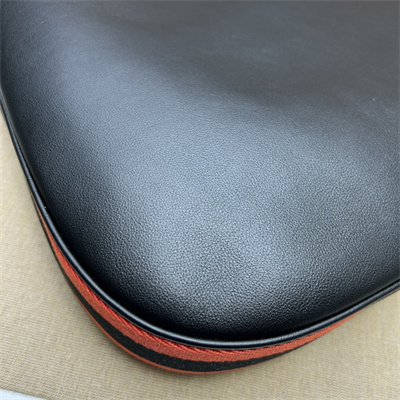 Gucci Attache large shoulder bag Leather Black 702823