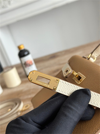 Hermes Kelly Mini II Bag Epsom Leather Biscuit/Craie HS