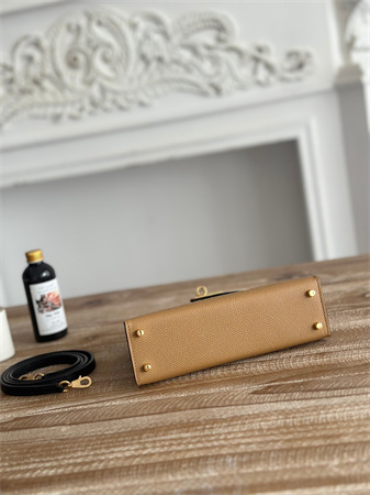 Hermes Kelly Mini II Bag Epsom Leather Biscuit/Craie/Black HS