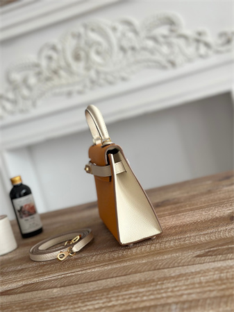 Hermes Kelly Mini II Bag Epsom Leather Jaune d’Or/Craie HS