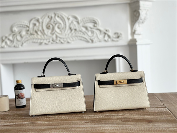 Hermes Kelly Mini II Bag Epsom Leather Craie/Black HS