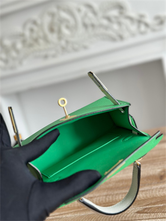 Hermes Kelly Mini II Bag Epsom Leather Vert Comics/Craie HS